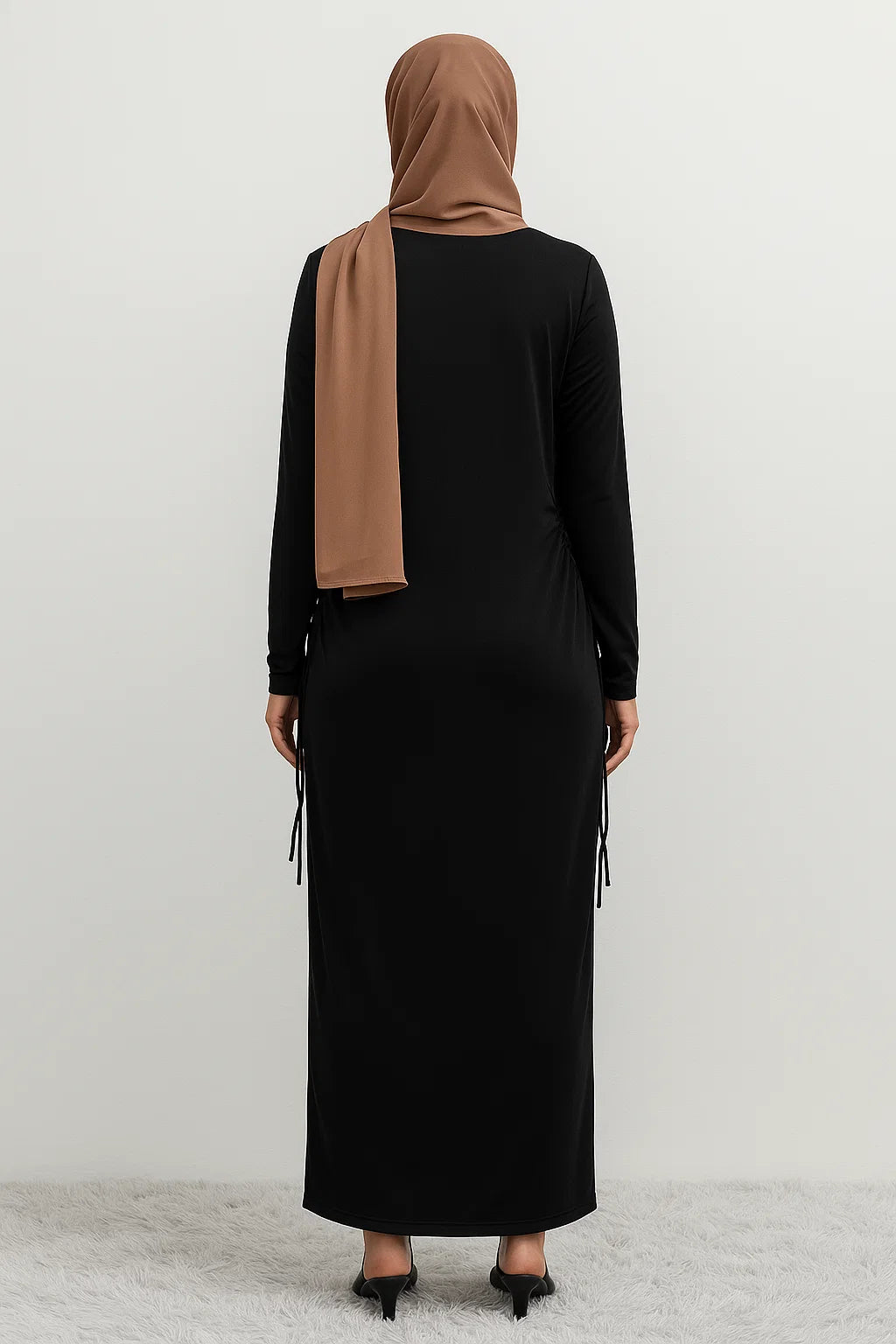 Side-Ruched Maxi Dress – Black
